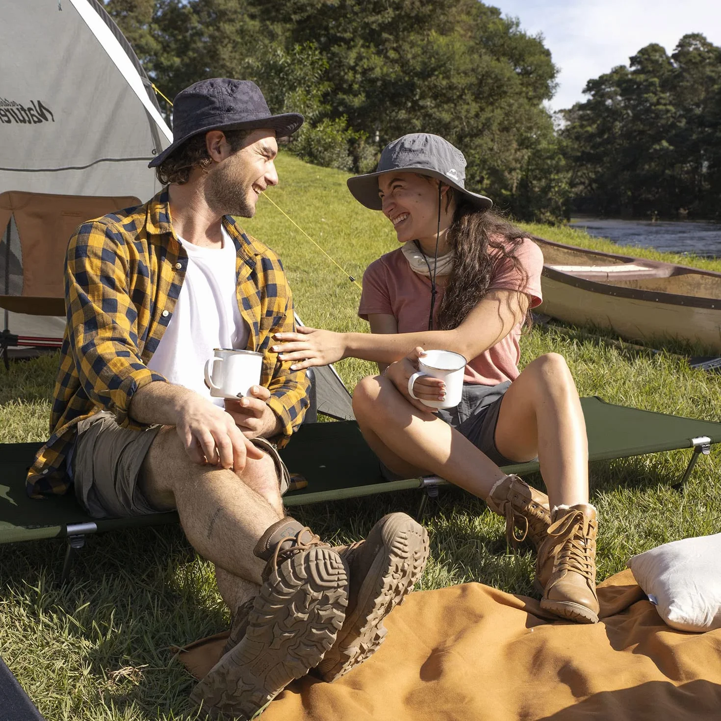 Naturehike Cama Plegable Compacta de Camping Portátil Ultraligera Fuerte y Resistente.Cómoda para Adultos y Niños.Acampar,Colchón de Aire,Viajes,Oficina,soporta hasta 150 kg.
