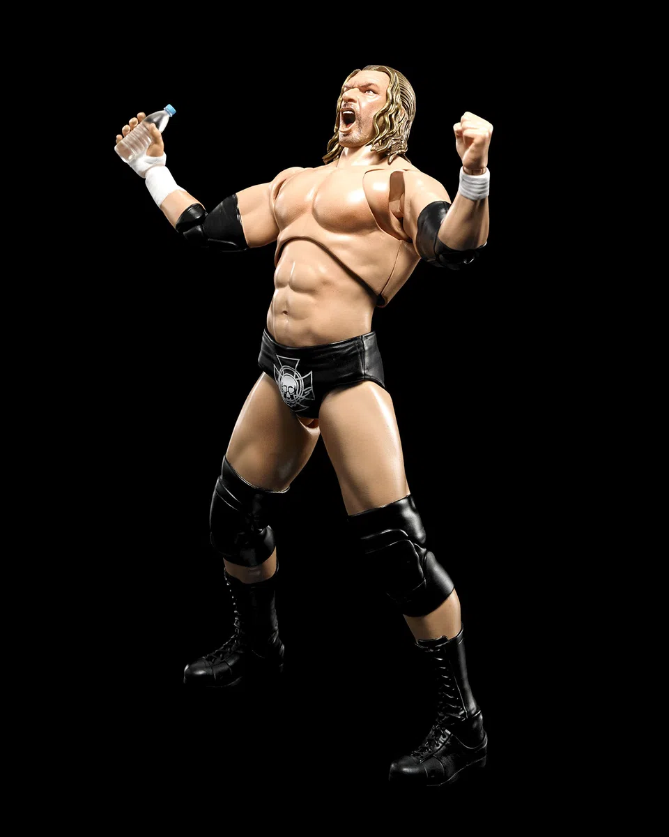 TAMASHII NATIONS Bandai S.H. Figuarts Triple WWE Figura de acción, 8 Pulgadas