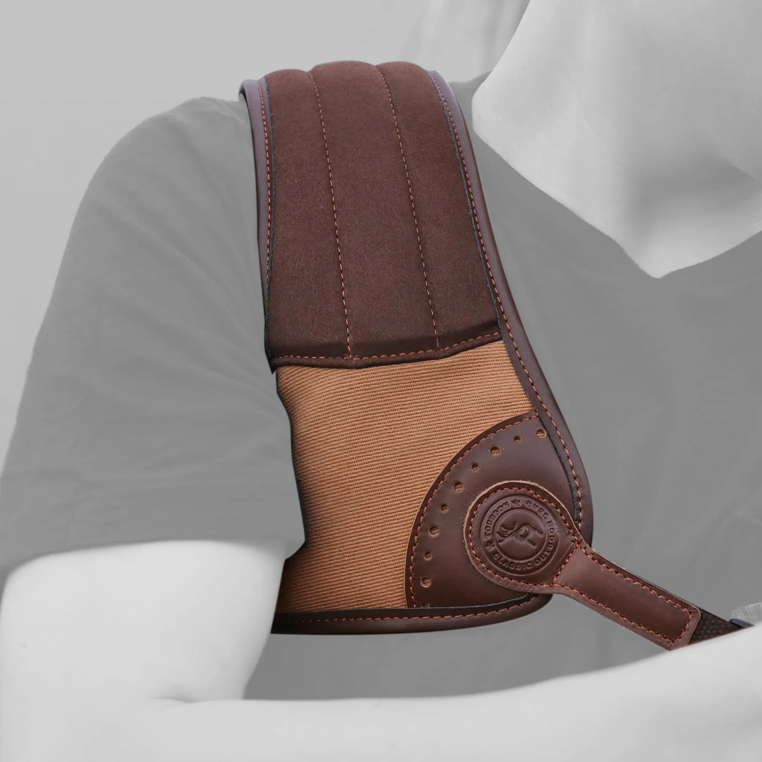 Almohadilla de retroceso de hombro de piel de lona ajustable para escopeta de rifle, almohadillas a prueba de golpes para deportes, tiro, caza