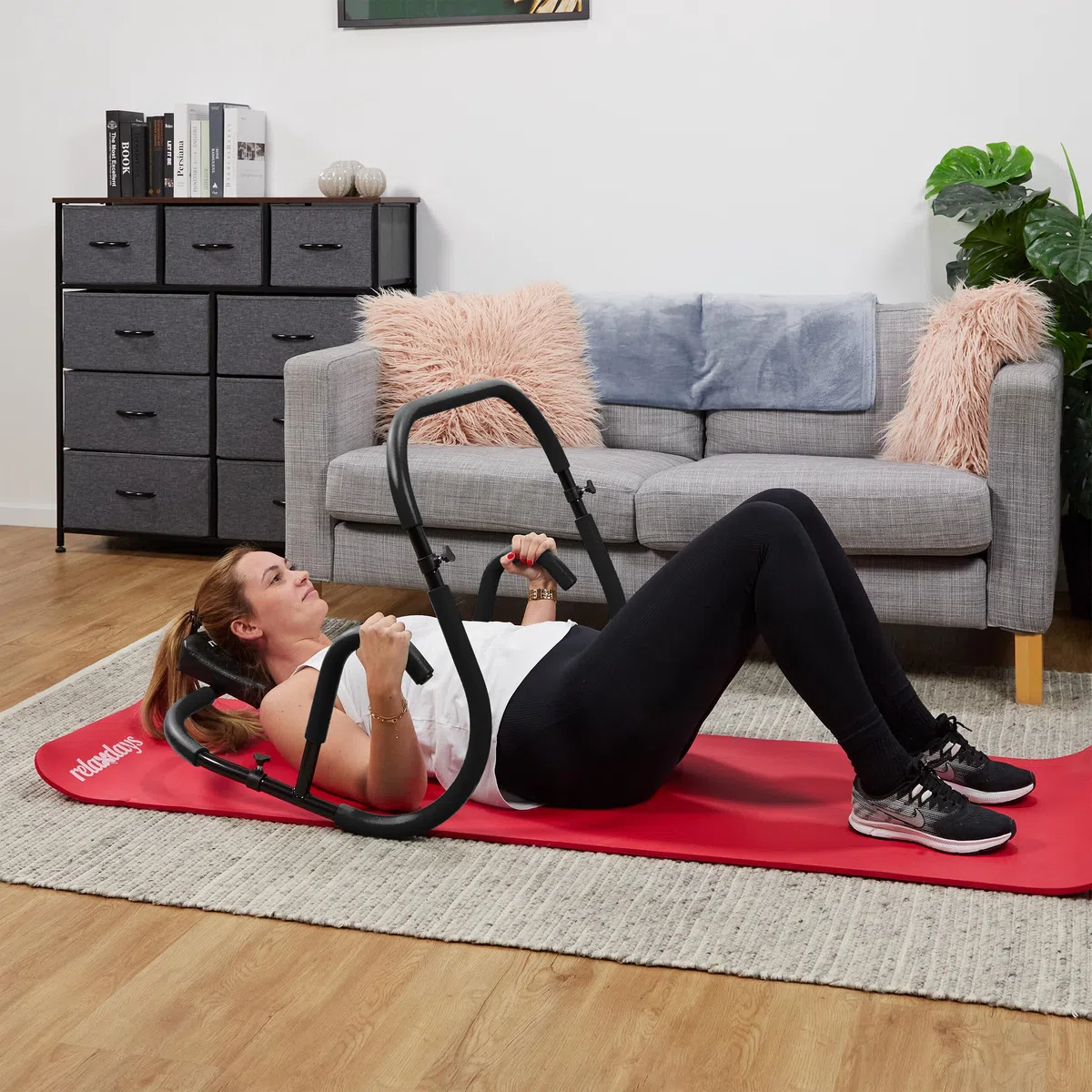 Relaxdays Bauchtrainer, Bauchmuskeltrainer, HxBxT: 68,5 x 69 x 65 cm, effektives Training zuhause, für Sit-Ups