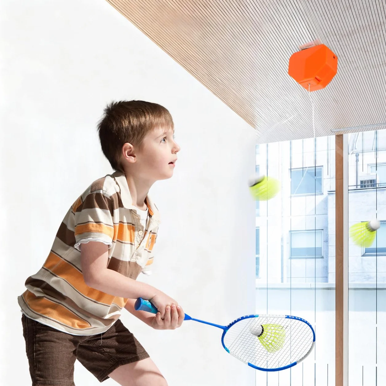 NOLITOY Juego de entrenamiento de bádminton portátil con control remoto y volante de nailon