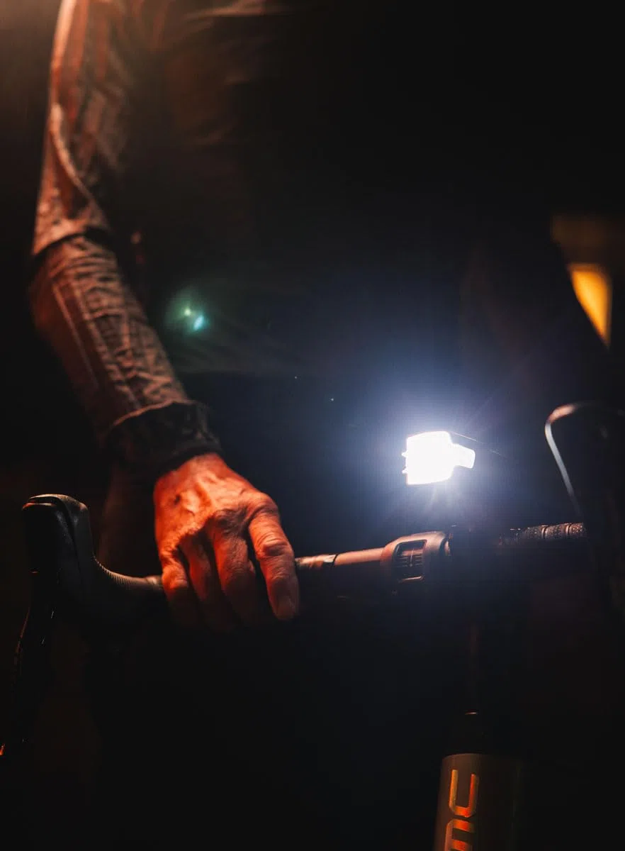 ZEFAL Supervision Luz Bicicleta – Luz Bicicleta Potente LED Recargable USB-C