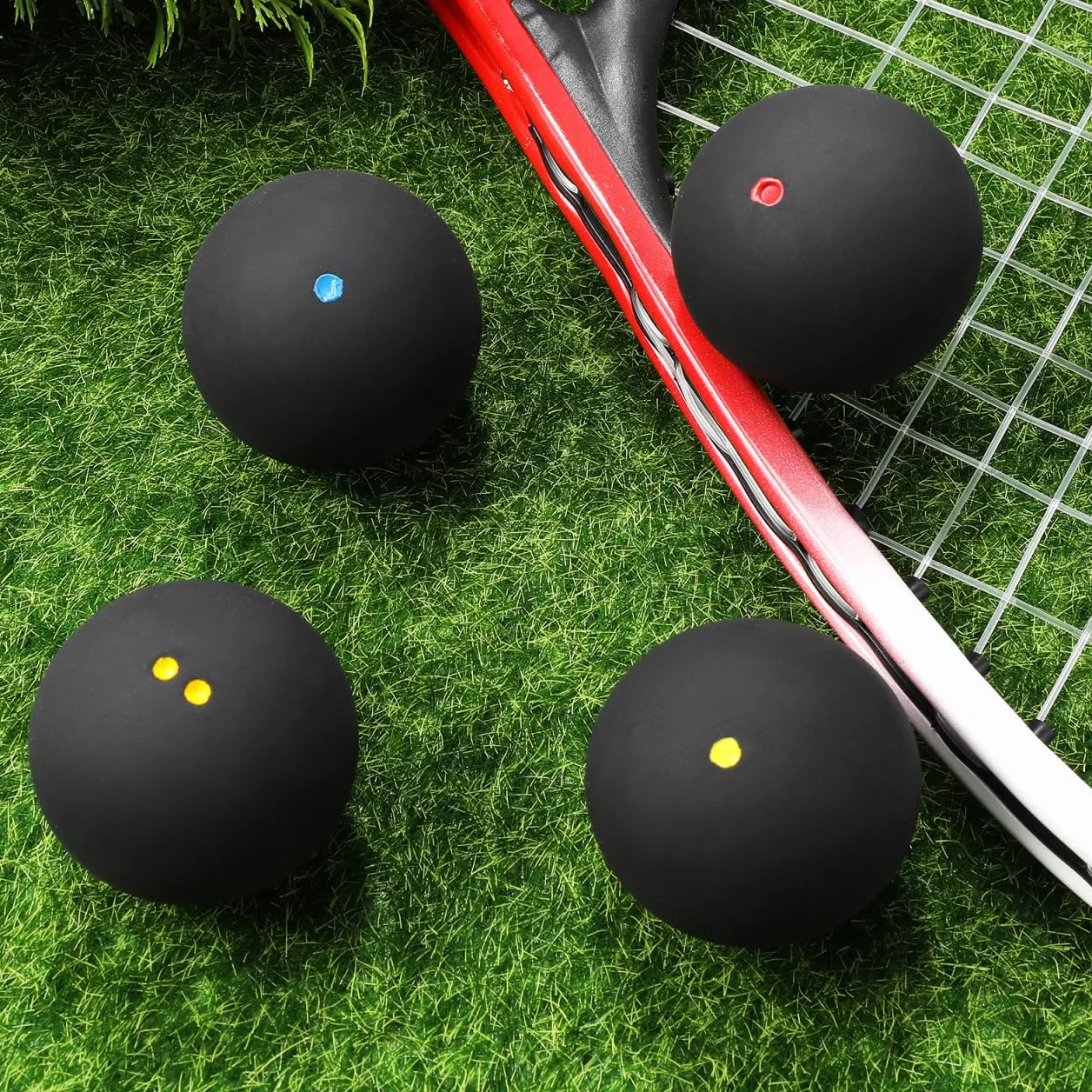 UKCOCO Pelotas de Squash 4 Piezas Alto Rebote Punto Rojo Azul Amarillo Competición 4 Niveles Velocidad
