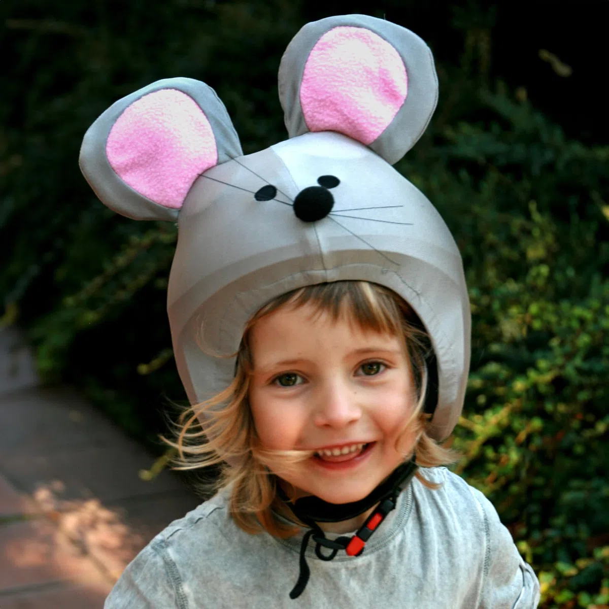COOLCASC Funda para Casco - Compatible con Casco de Bici, Esquí y Skate - Niños y Adultos - Talla Única - Diseño Divertido