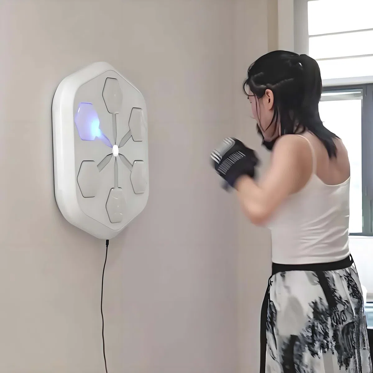 V3 - Máquina de boxeo de pared con panel más grande y guantes para ejercicios en casa
