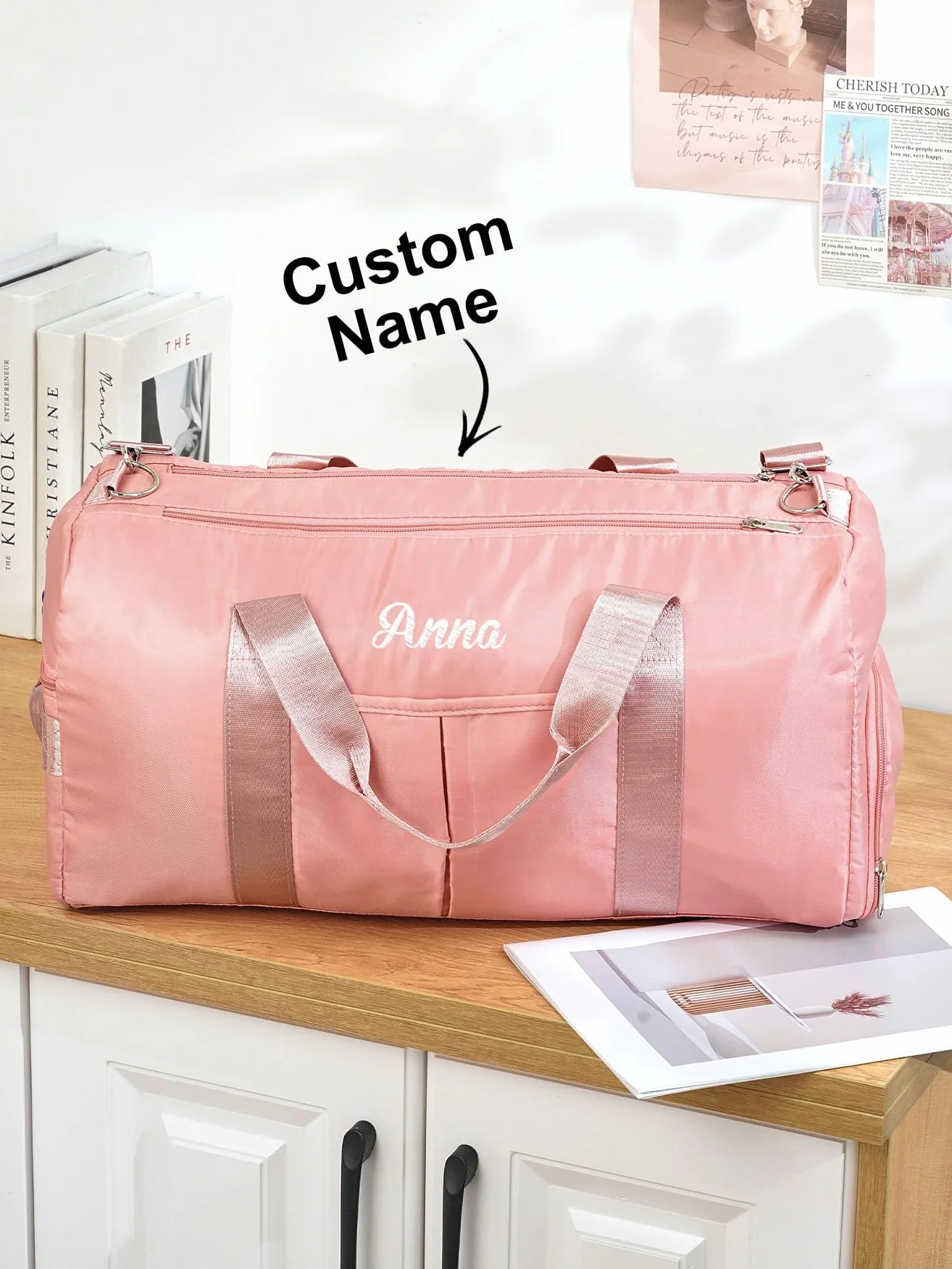 Bolsa de Deporte Personalizada con Nombre, Bolsa de Viaje para Hombre, Mujeres y Niñas, Bolsa de Gimnasio con Bolsillos Húmedos/Secos & Inserciones para Calzado, Bolsa de Fin de Semana con Bandolera