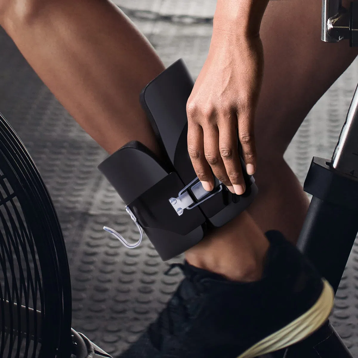 Gorilla Sports Botas de Gravedad para Inversión, Ganchos de Acero, Cierre de Seguridad, Compatible con Barras de 30 mm