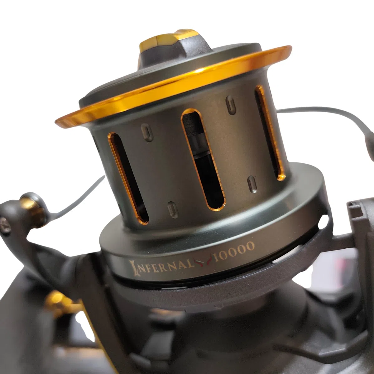 Carrete Infernal 10000 – Carrete Surfcasting de Mar | Freno de Carbono 16 kg | 7+1 BB INOX | Ratio 4.6:1 | Worm Shaft | Bobina Aluminio + Extra Grafito | Anti-Reverse