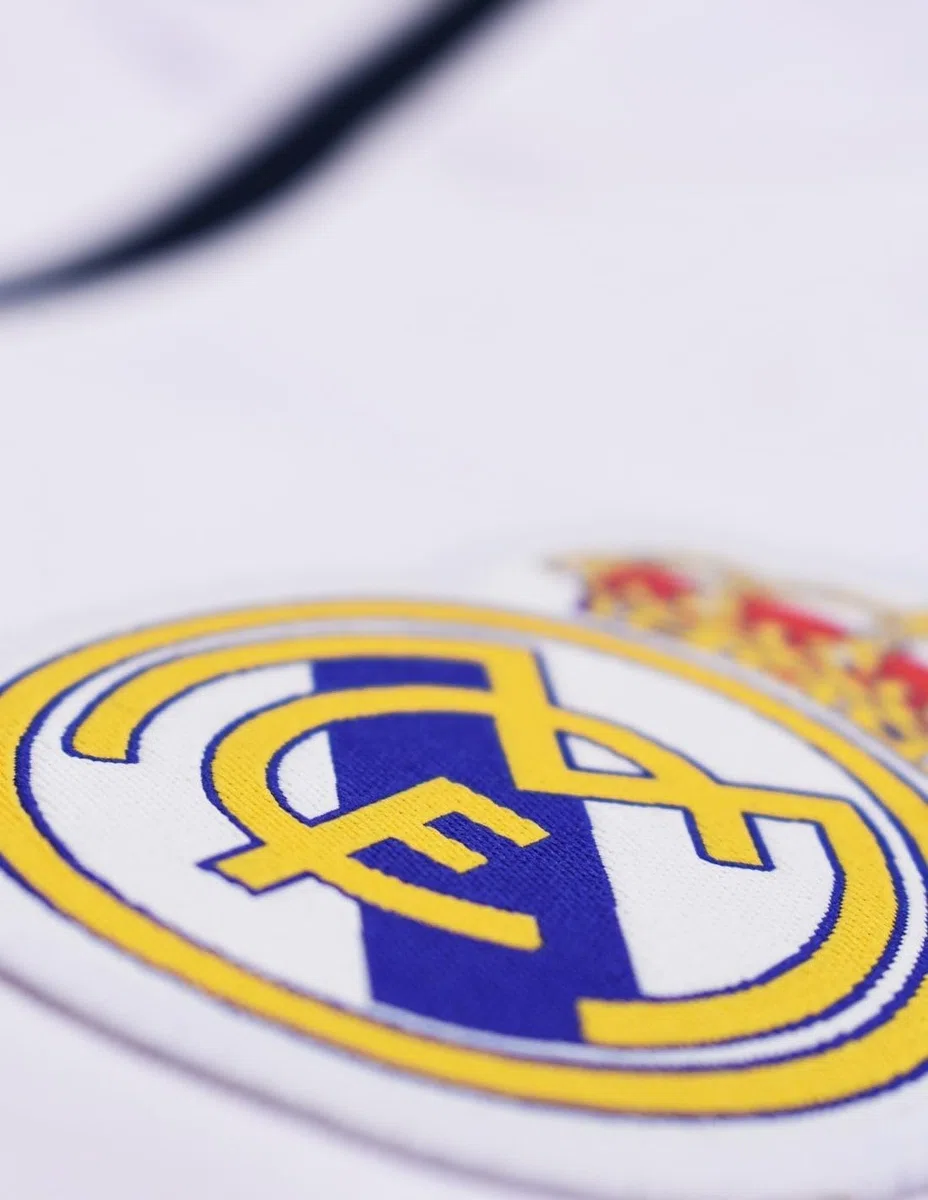Real Madrid Chándal Dos Piezas Chaqueta Blanca y Azul y pantalón Azul Infantil Producto Oficial - 8