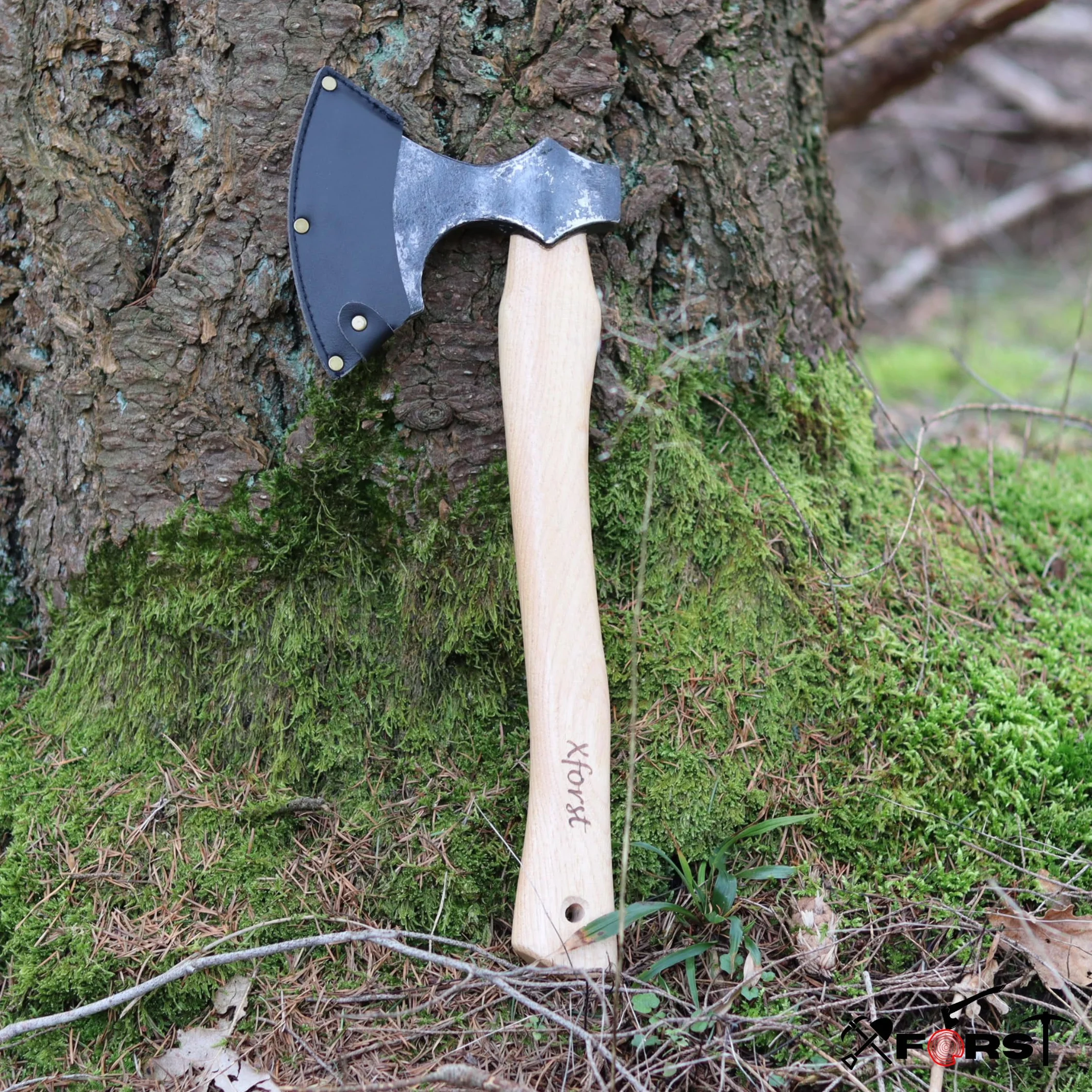 Xforst Hacha Vikinga, Hacha con Mango de Madera de Nogal Hickory Incluye Funda de Cuero Auténtico Negro - Modelo X-WIC