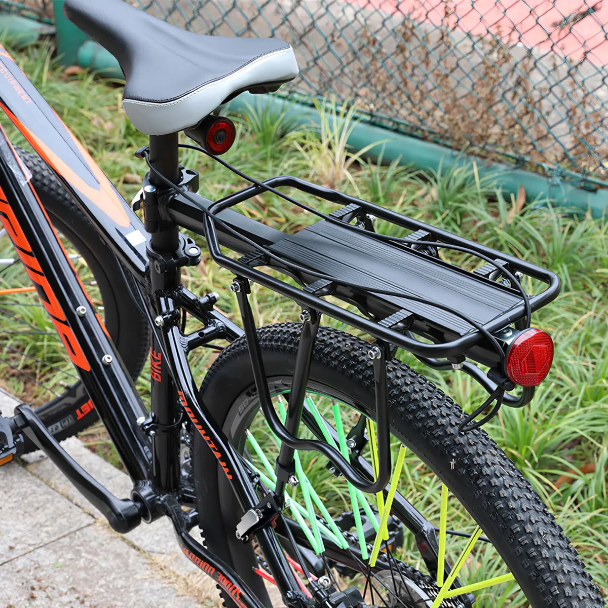 Portaequipajes para Bicicleta de montaña, Portabultos Bicicleta Trasero, portaequipajes para Bicicletas de aleación de Aluminio con Guardabarros y Reflector para MTB de 24-29 Pulgadas
